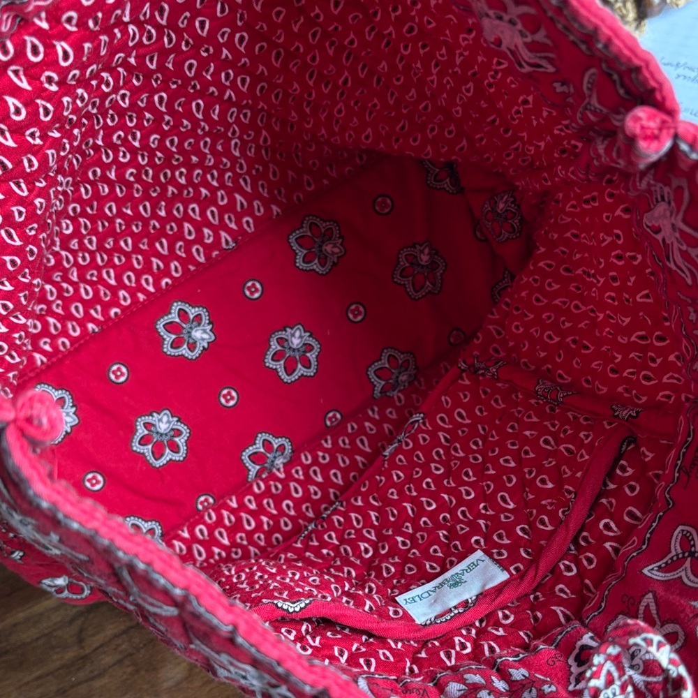 Vera Bradley retired "Red Bandana" Red Floral Miller Tote Bag - Picture 3 of 6